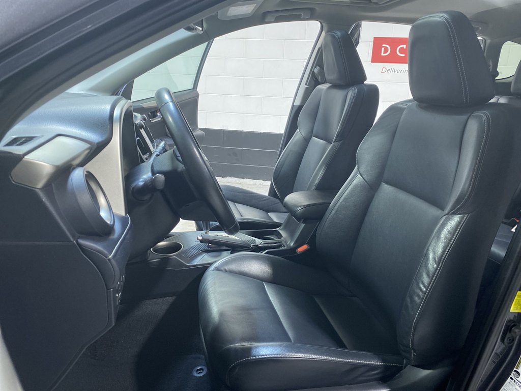 Thumbnail: 2013 Toyota RAV4 - 12