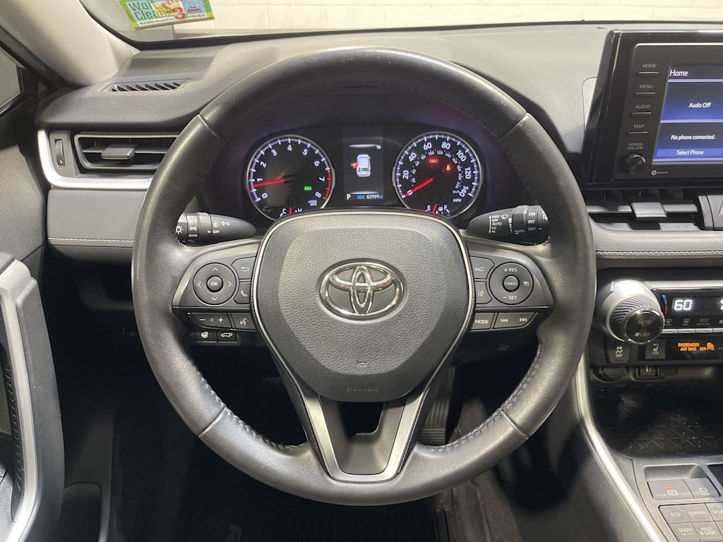 Thumbnail: 2020 Toyota RAV4 - 10