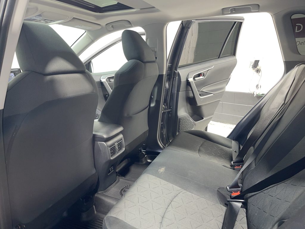 Thumbnail: 2020 Toyota RAV4 - 13