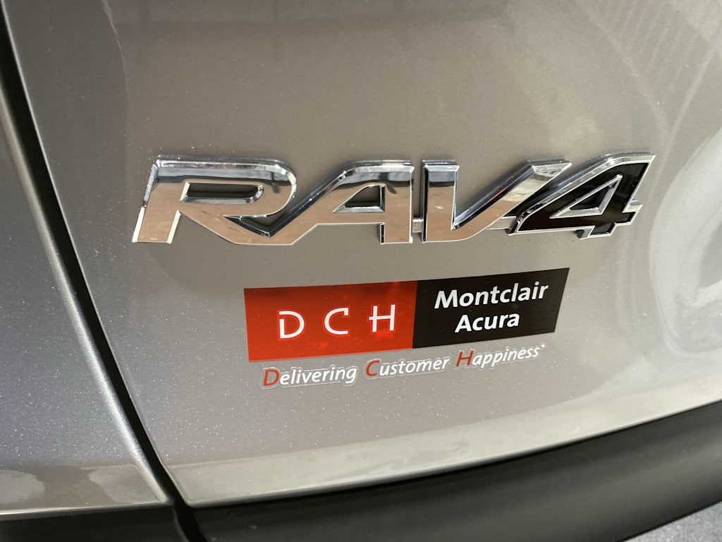 Thumbnail: 2020 Toyota RAV4 - 7