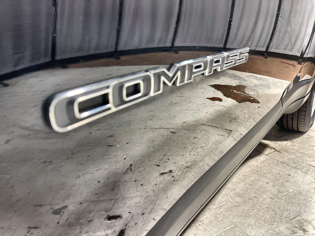 Thumbnail: 2018 Jeep Compass - 7