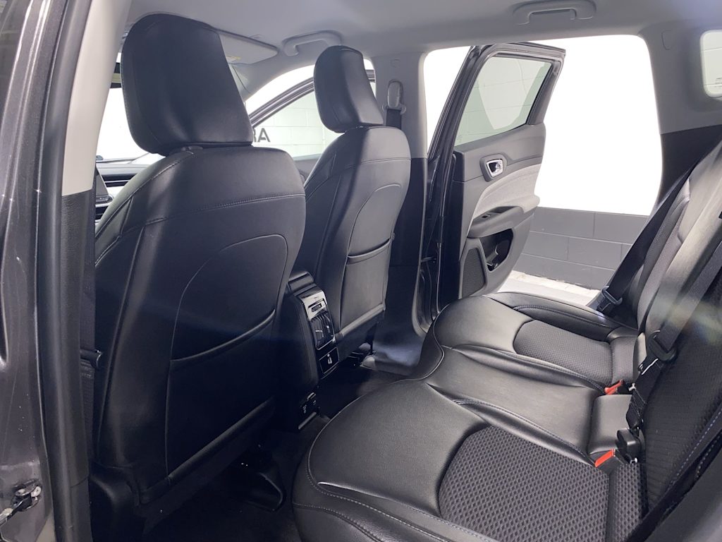Thumbnail: 2022 Jeep Compass - 13