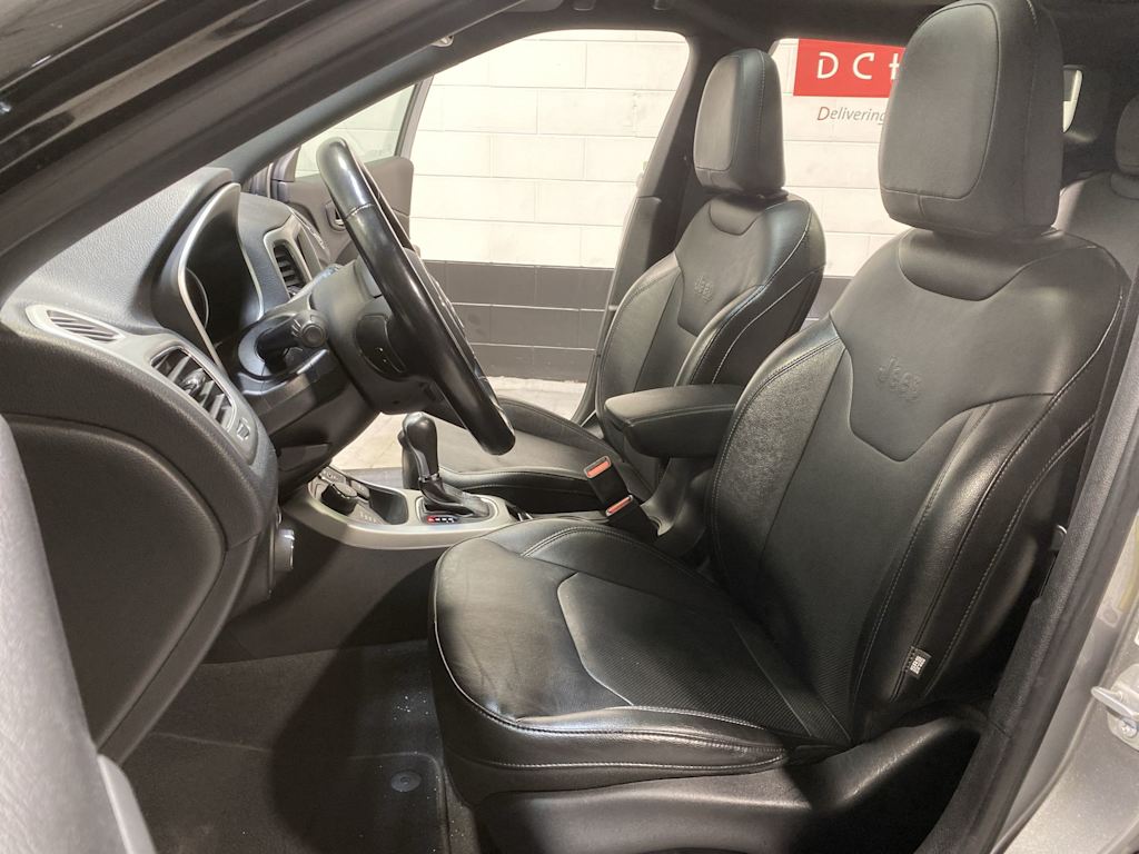 Thumbnail: 2020 Jeep Compass - 12