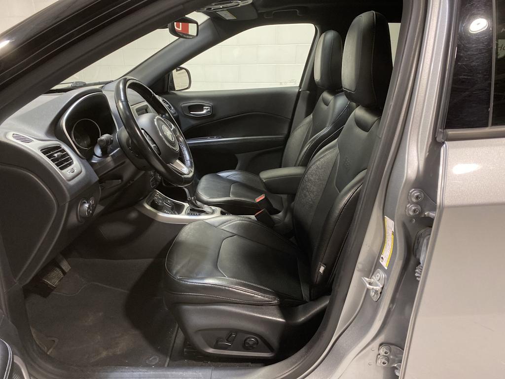 Thumbnail: 2020 Jeep Compass - 11