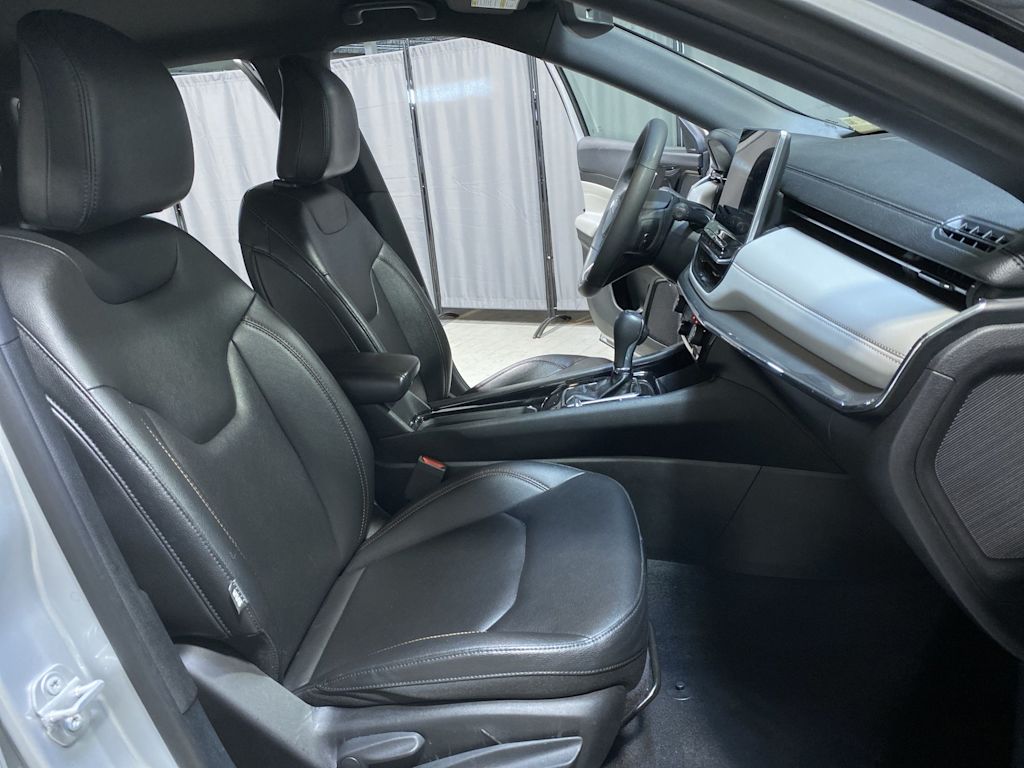 Thumbnail: 2024 Jeep Compass - 21