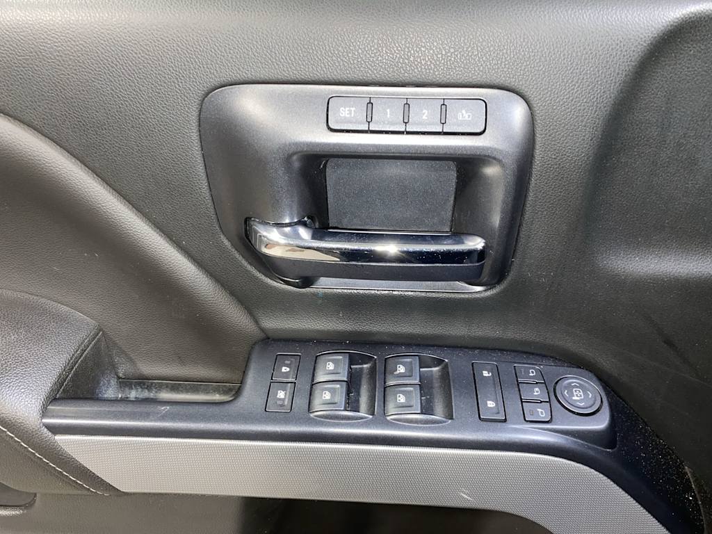 Thumbnail: 2018 Chevrolet Silverado 1500 - 23