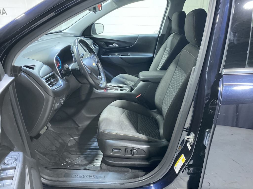 2020 Chevrolet Equinox LT - Photo 11