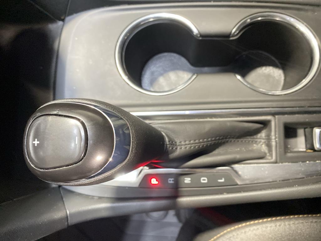 2020 Chevrolet Equinox LT - Photo 15