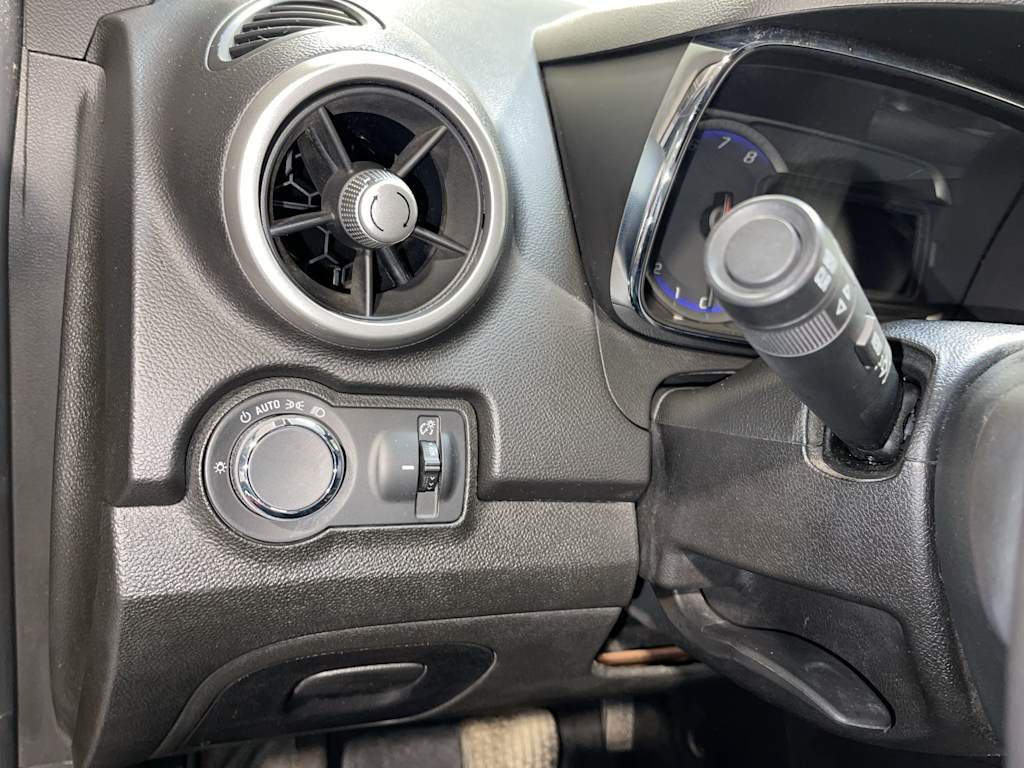 Thumbnail: 2016 Chevrolet Trax - 25