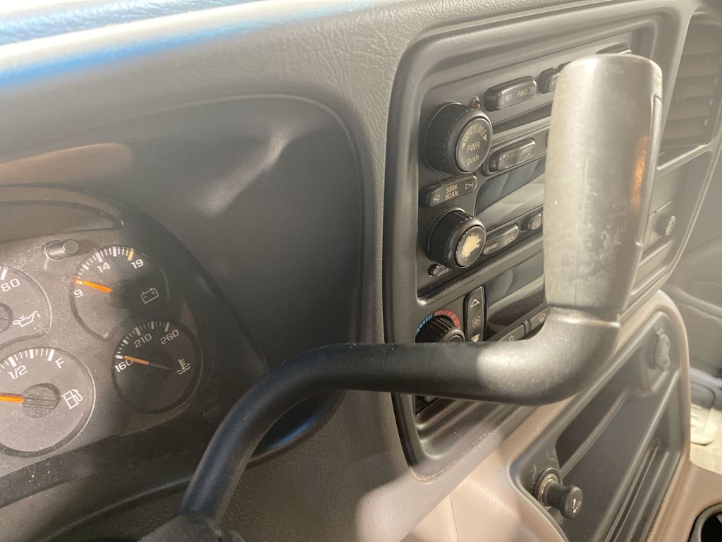 Thumbnail: 2005 Chevrolet Avalanche 1500 - 19