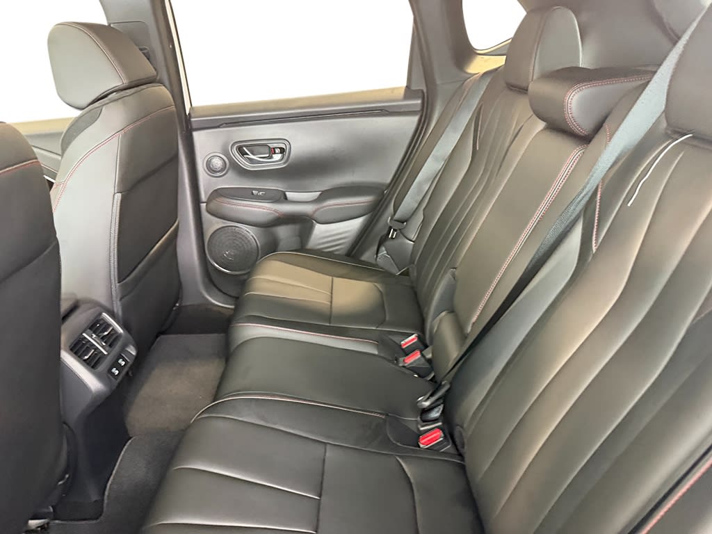 Thumbnail: 2025 Acura ADX - 13