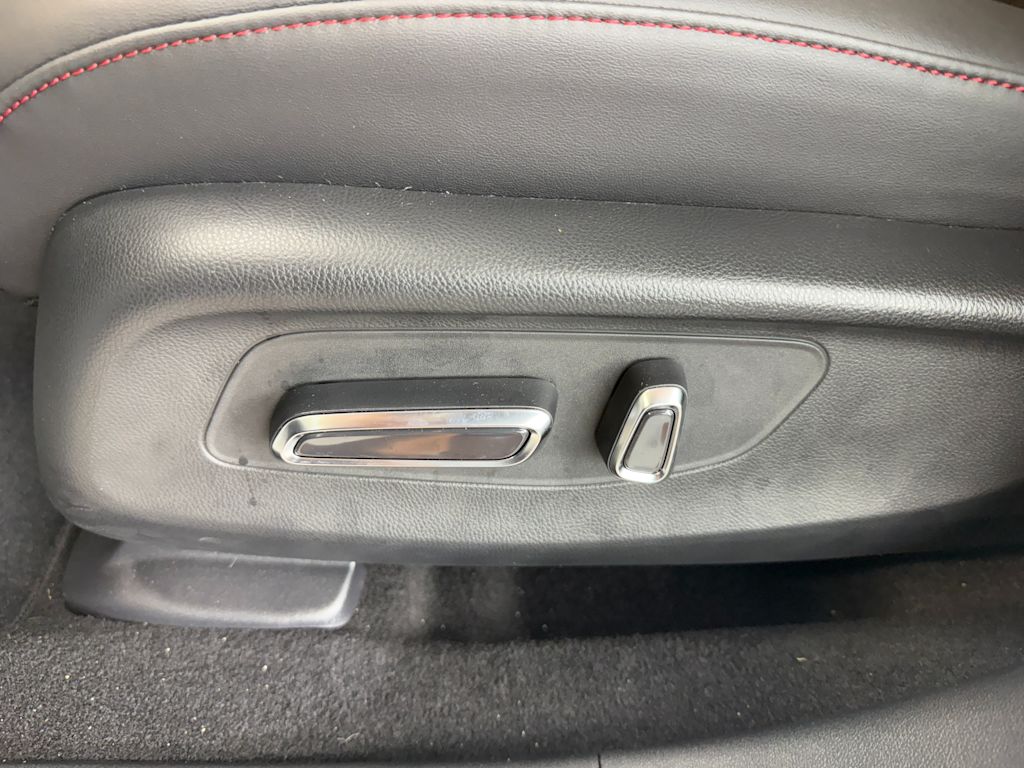 Thumbnail: 2025 Acura ADX - 24