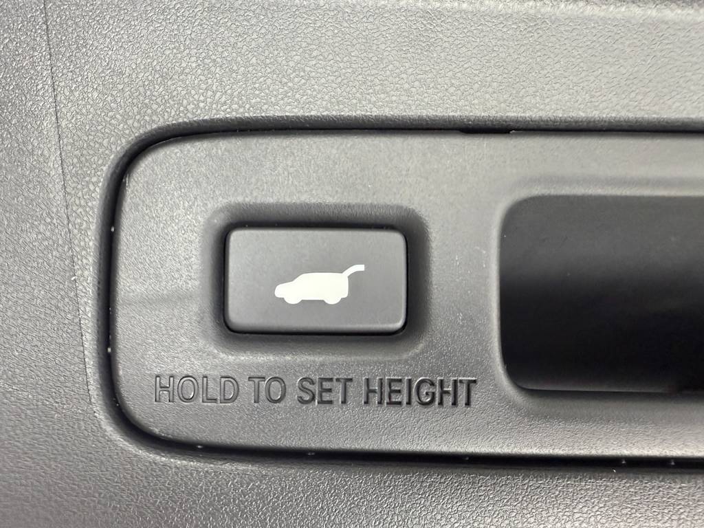 Thumbnail: 2025 Acura ADX - 31