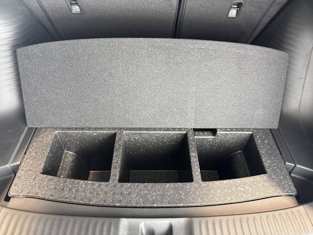 Thumbnail: 2025 Acura ADX - 33