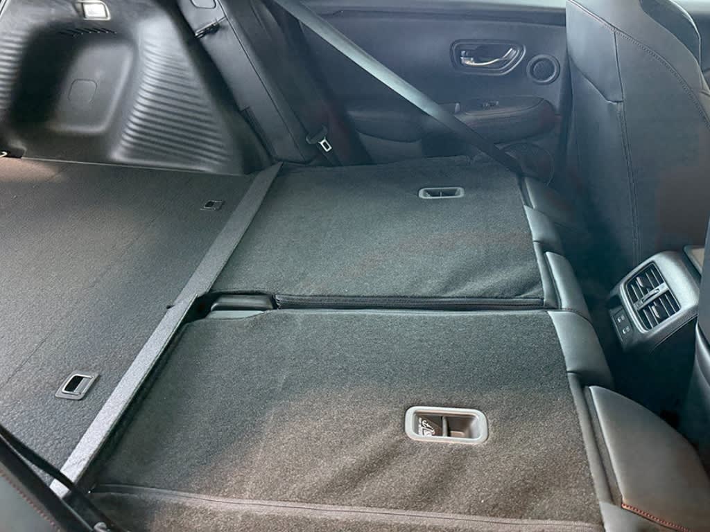 Thumbnail: 2025 Acura ADX - 35