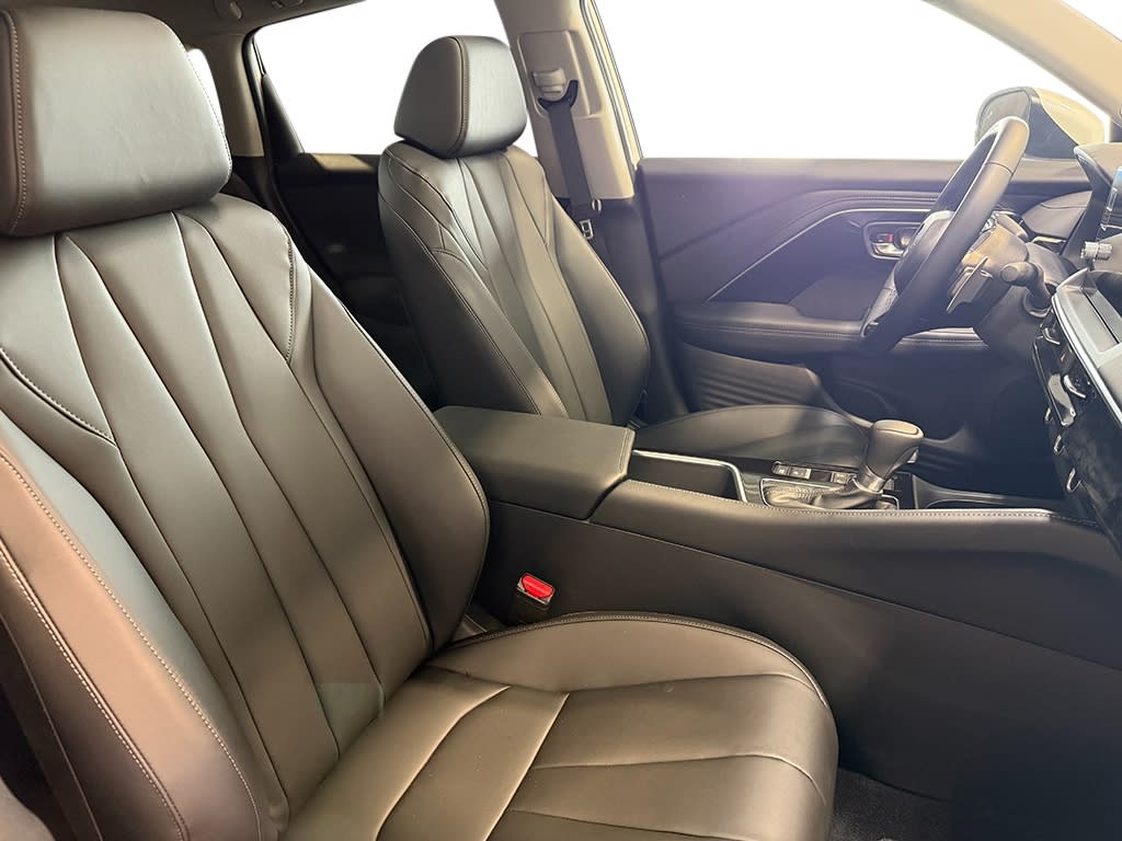 2025 Acura ADX  12