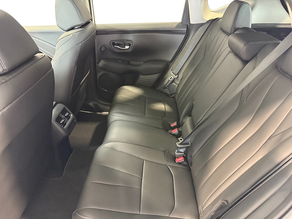 2025 Acura ADX  13