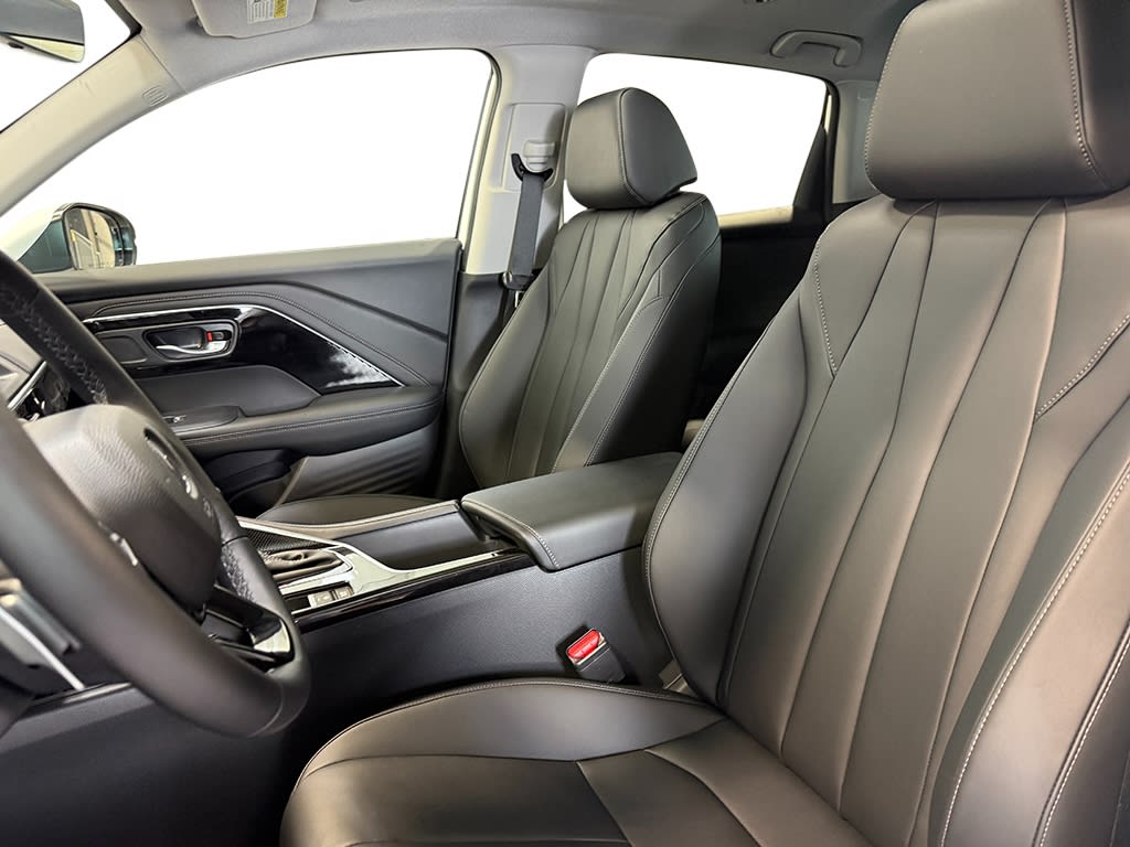 2025 Acura ADX  11