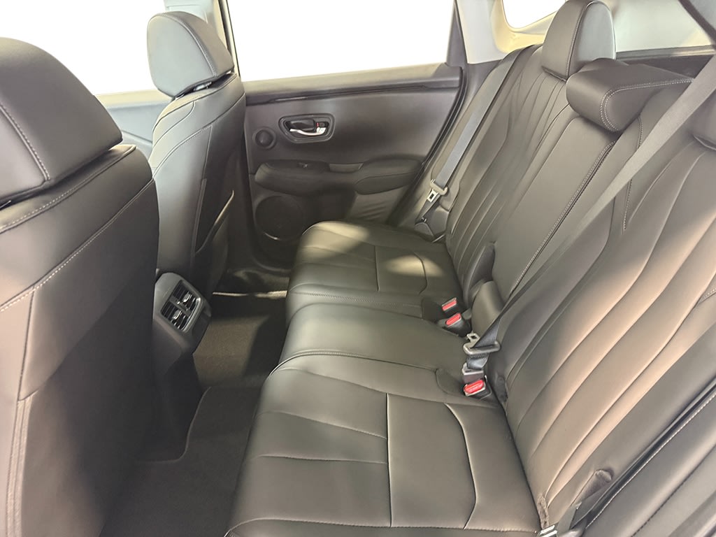 2025 Acura ADX  13