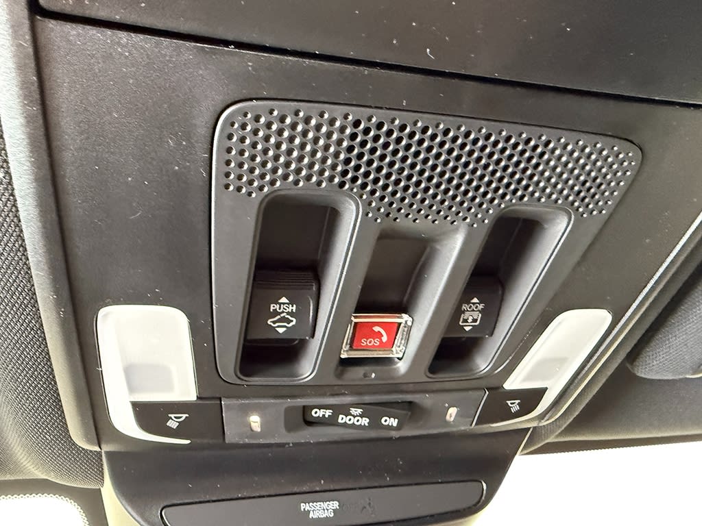 Thumbnail: 2025 Acura ADX - 30