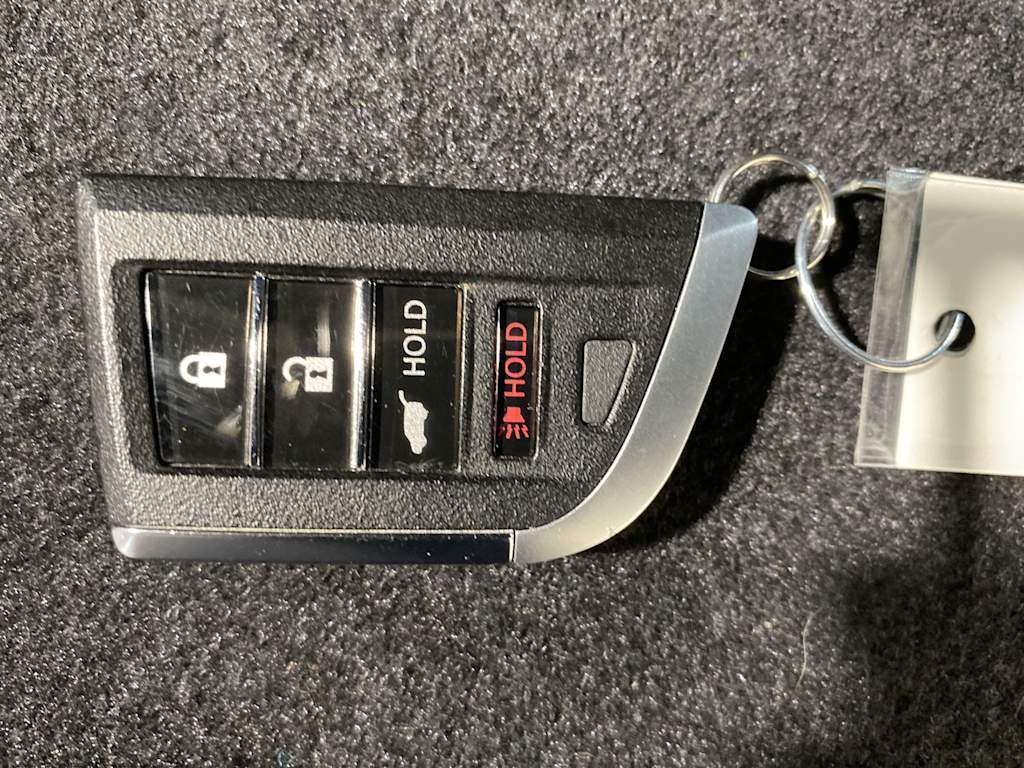 Thumbnail: 2025 Acura ADX - 18