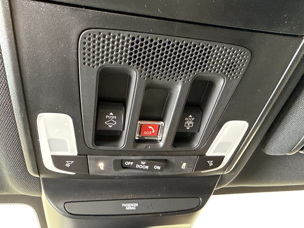 Thumbnail: 2025 Acura ADX - 30