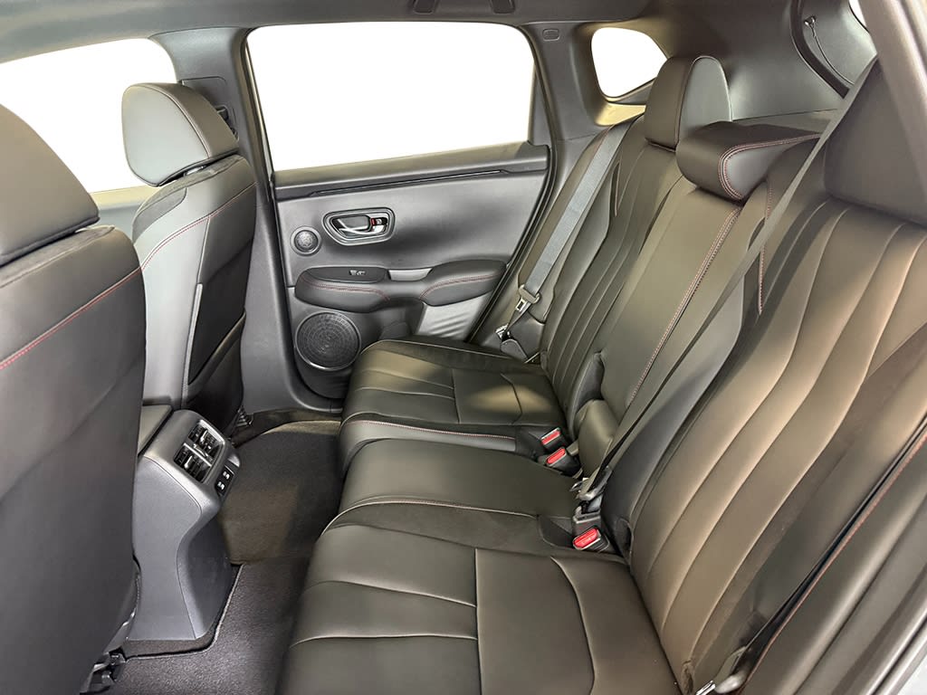 Thumbnail: 2025 Acura ADX - 13