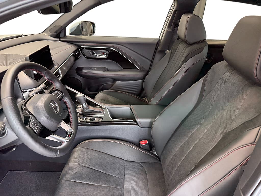 Thumbnail: 2025 Acura ADX - 11