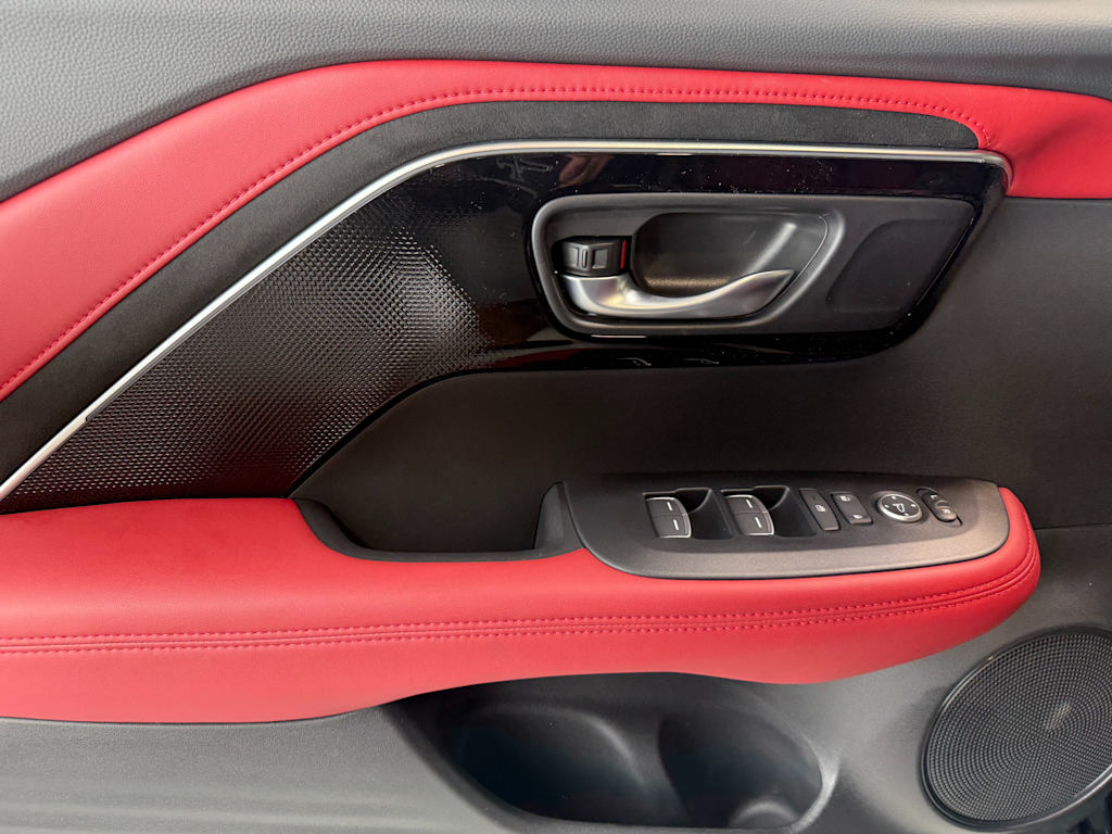 Thumbnail: 2025 Acura ADX - 27