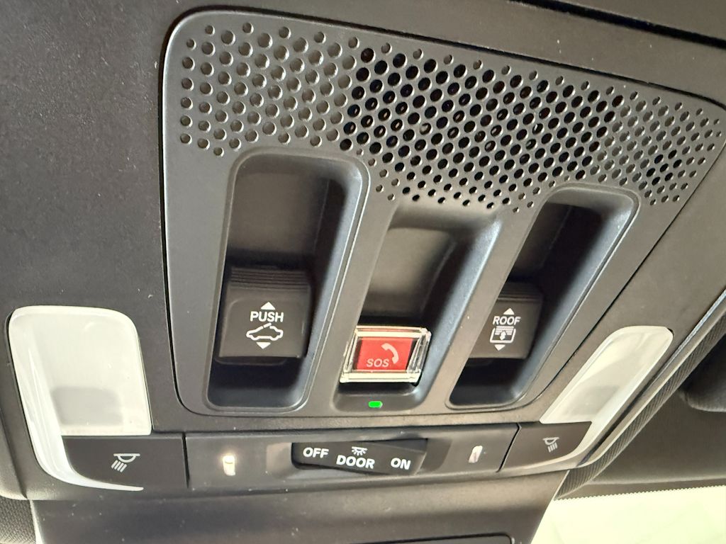 Thumbnail: 2025 Acura ADX - 30