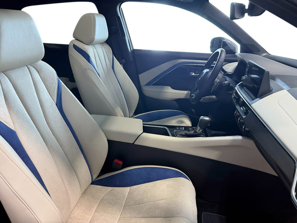 Thumbnail: 2025 Acura ADX - 11