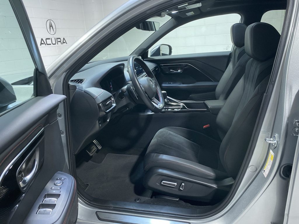 Thumbnail: 2025 Acura ADX - 11
