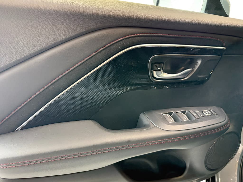 Thumbnail: 2025 Acura ADX - 27