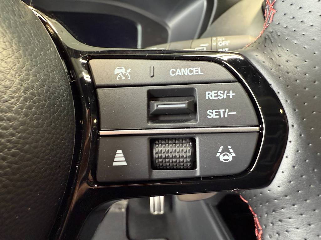 Thumbnail: 2025 Acura ADX - 24