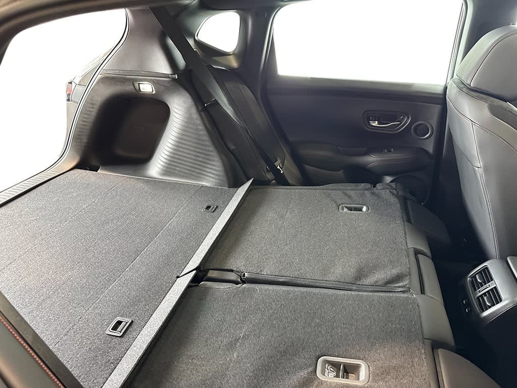 Thumbnail: 2025 Acura ADX - 36