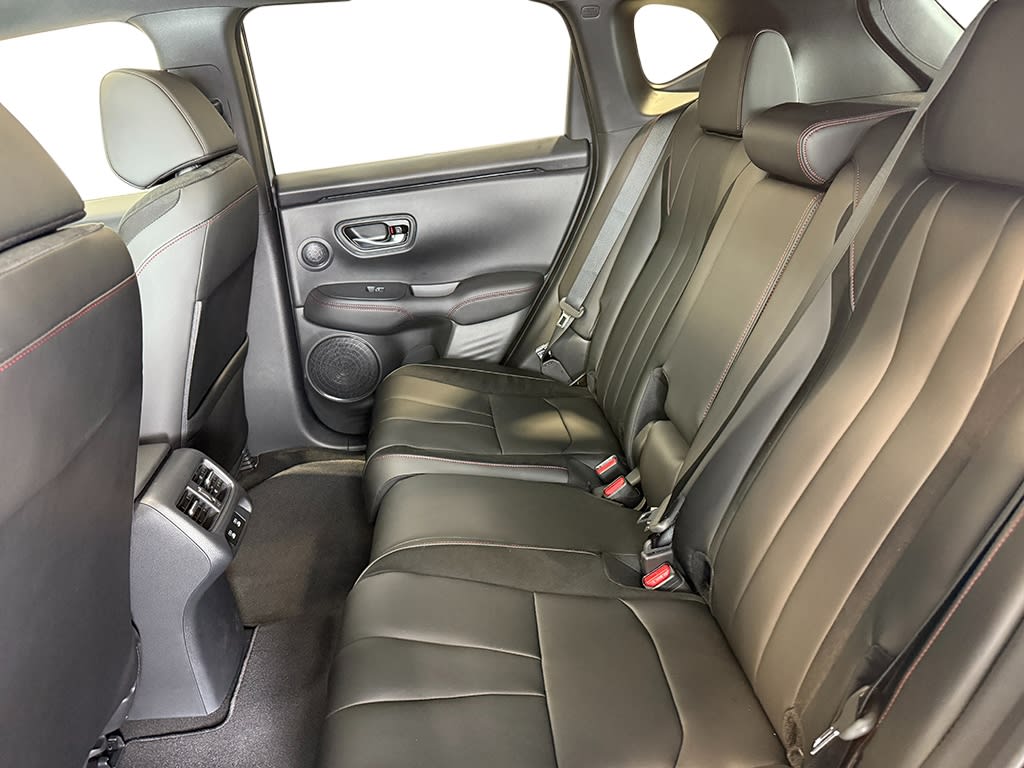 Thumbnail: 2025 Acura ADX - 13