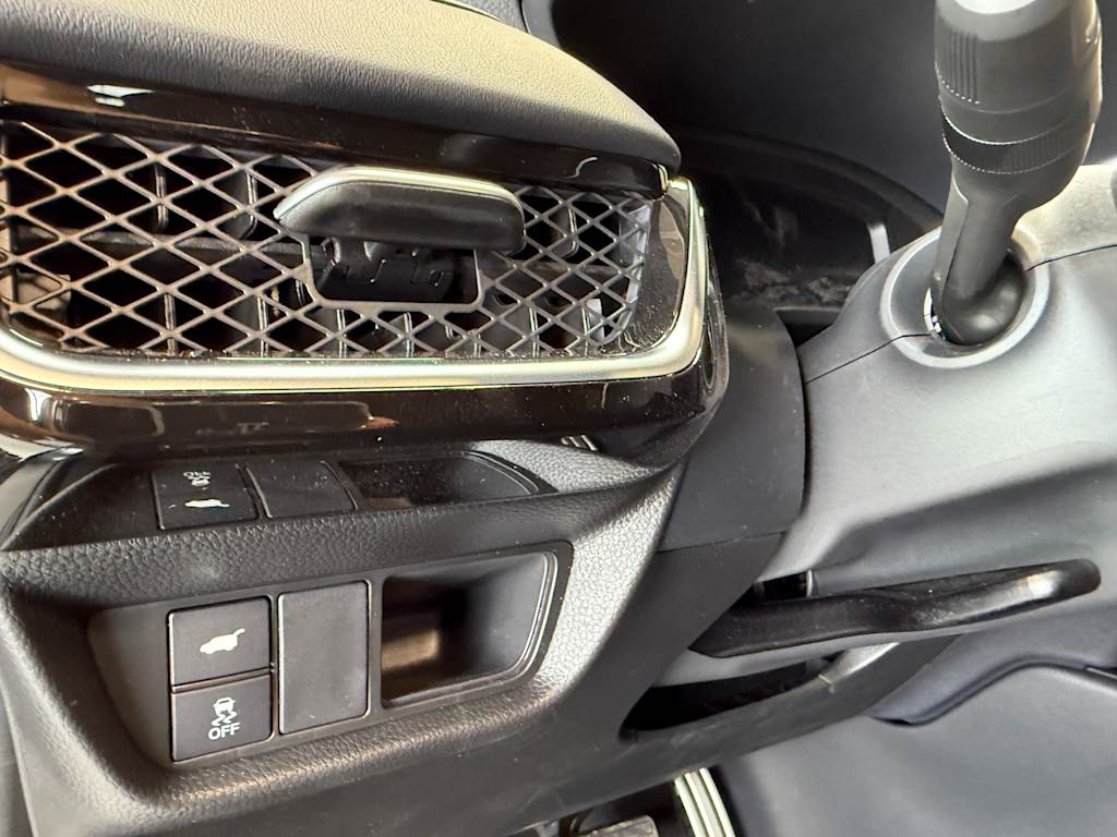 Thumbnail: 2025 Acura ADX - 26