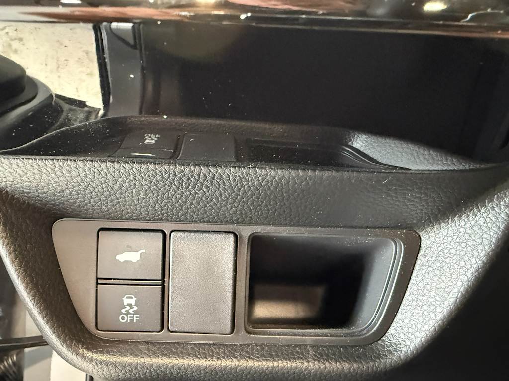 Thumbnail: 2025 Acura ADX - 28