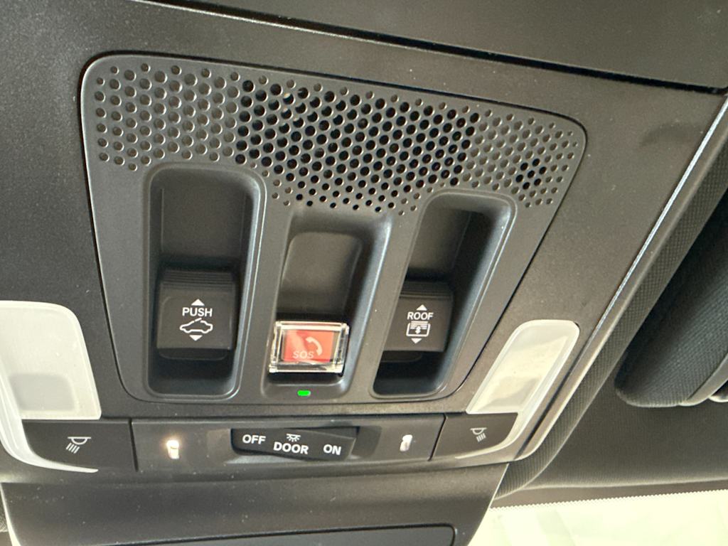 Thumbnail: 2025 Acura ADX - 30