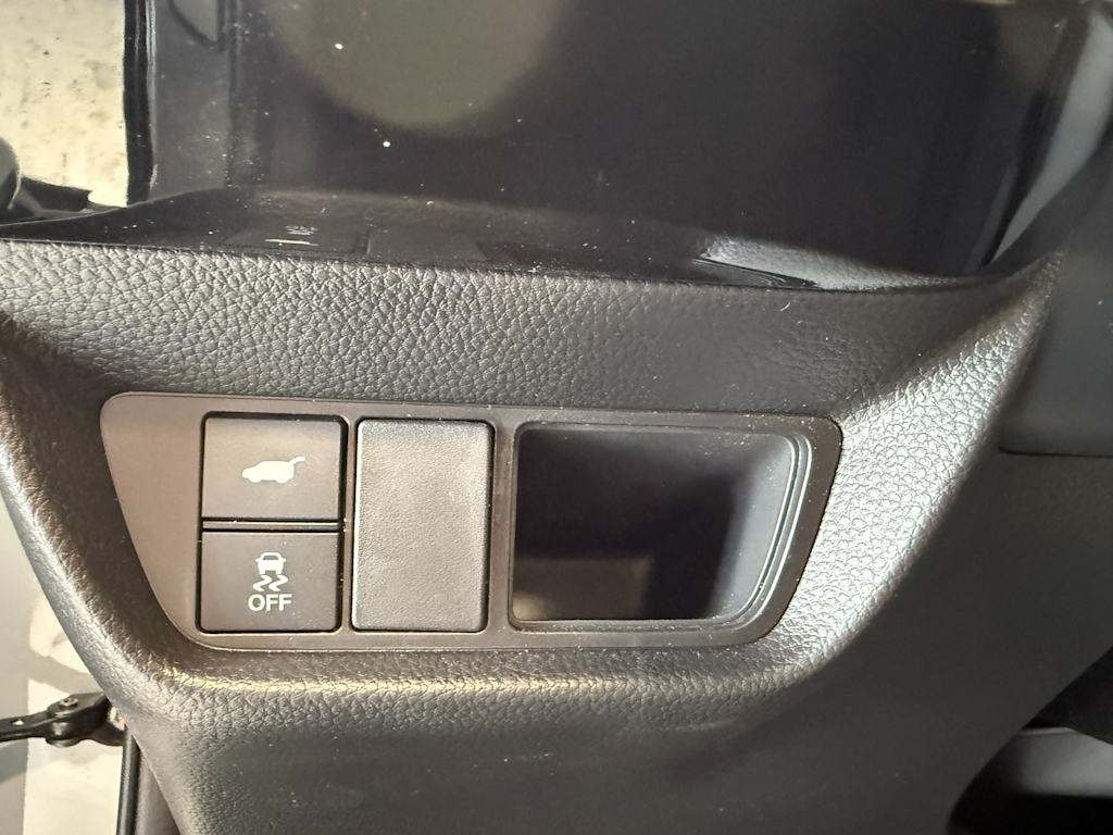 Thumbnail: 2025 Acura ADX - 27