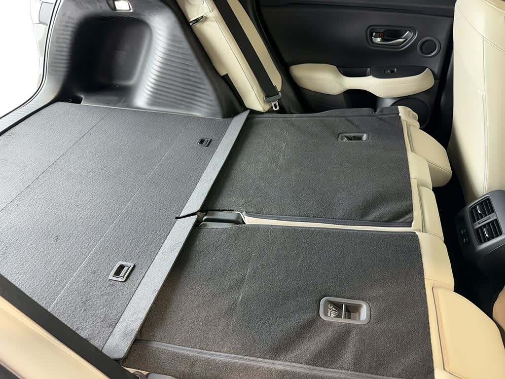 Thumbnail: 2025 Acura ADX - 37