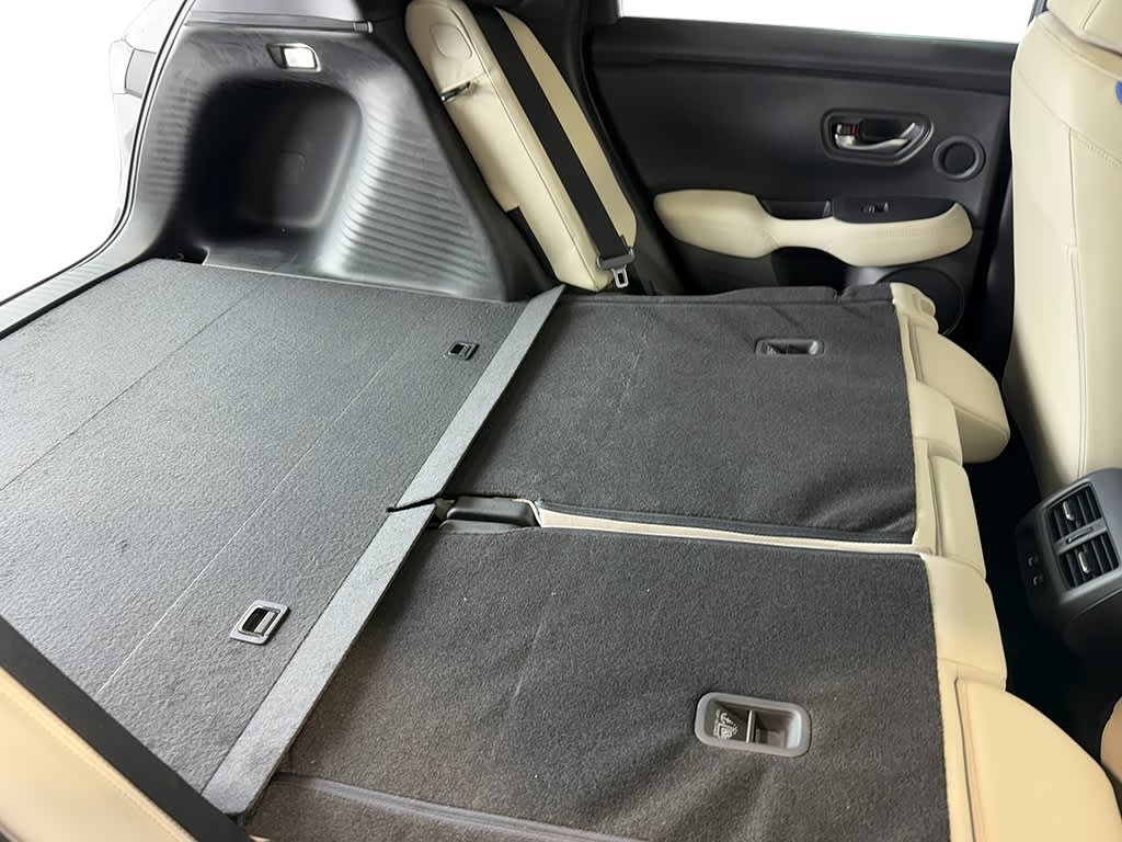 Thumbnail: 2025 Acura ADX - 38