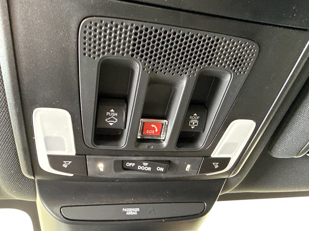 Thumbnail: 2025 Acura ADX - 30