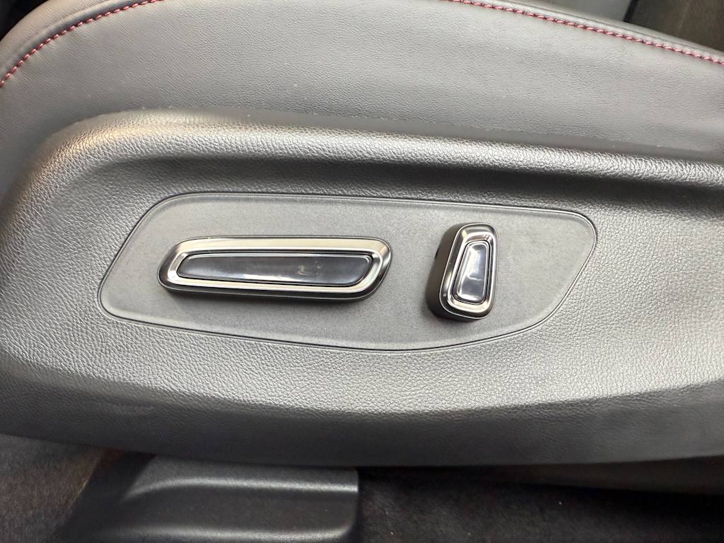 Thumbnail: 2025 Acura ADX - 26