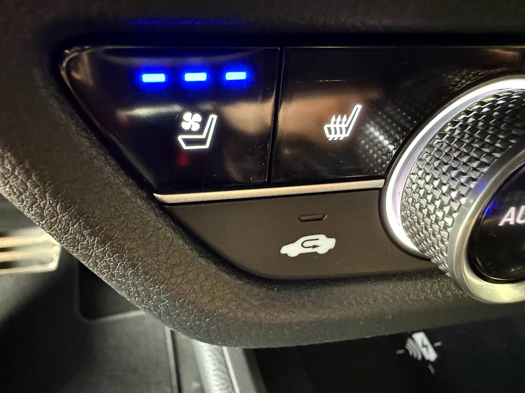 Thumbnail: 2025 Acura ADX - 27