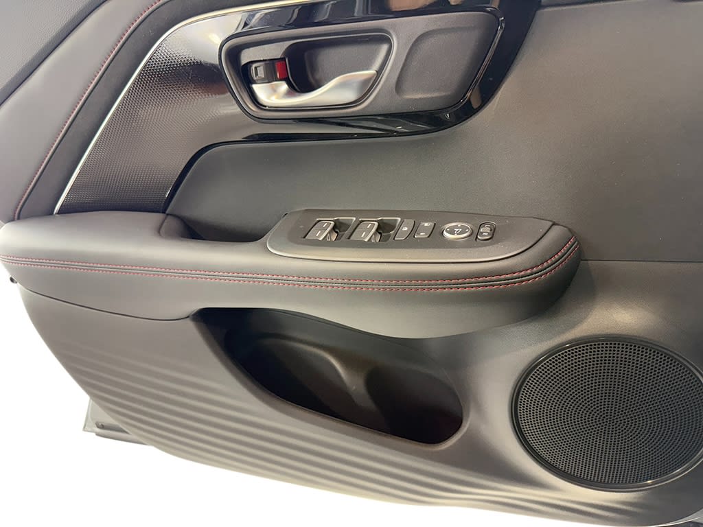 Thumbnail: 2025 Acura ADX - 29