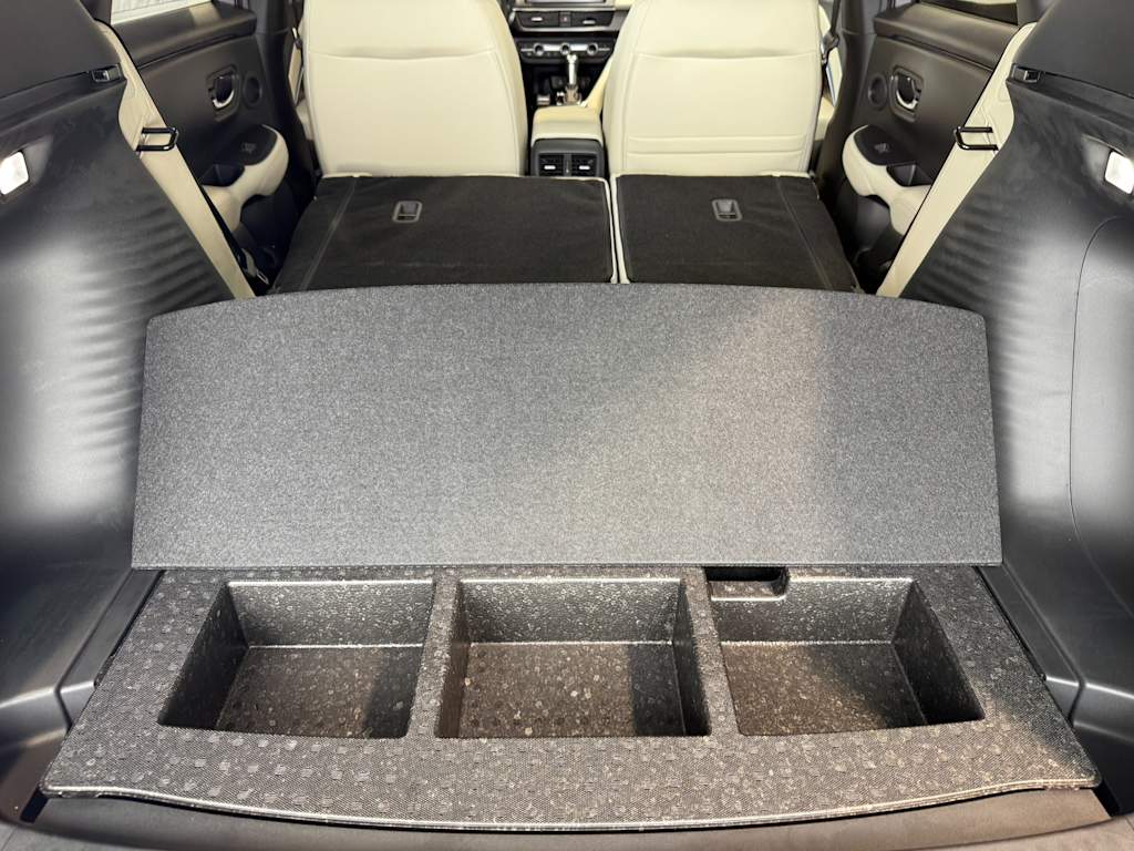 Thumbnail: 2025 Acura ADX - 35