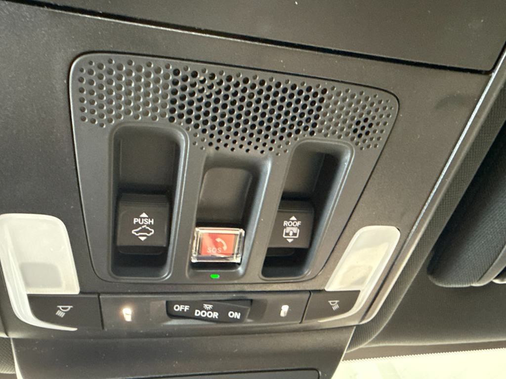 Thumbnail: 2025 Acura ADX - 31