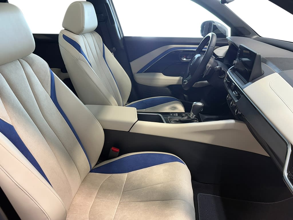 Thumbnail: 2025 Acura ADX - 38