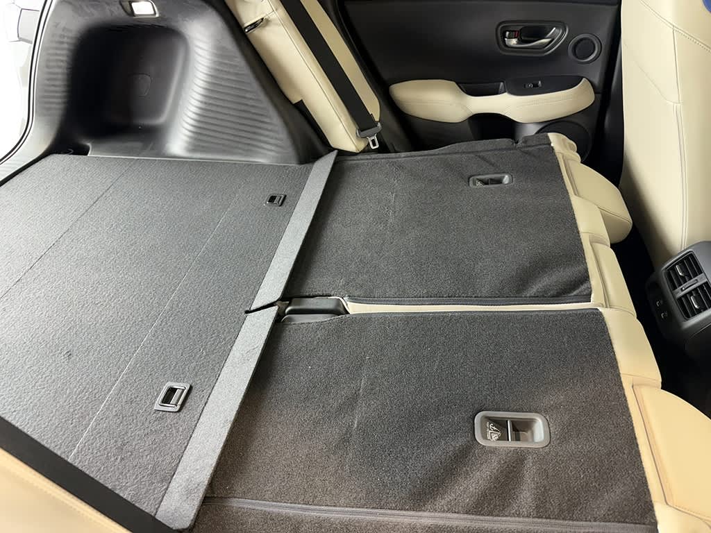 Thumbnail: 2025 Acura ADX - 12